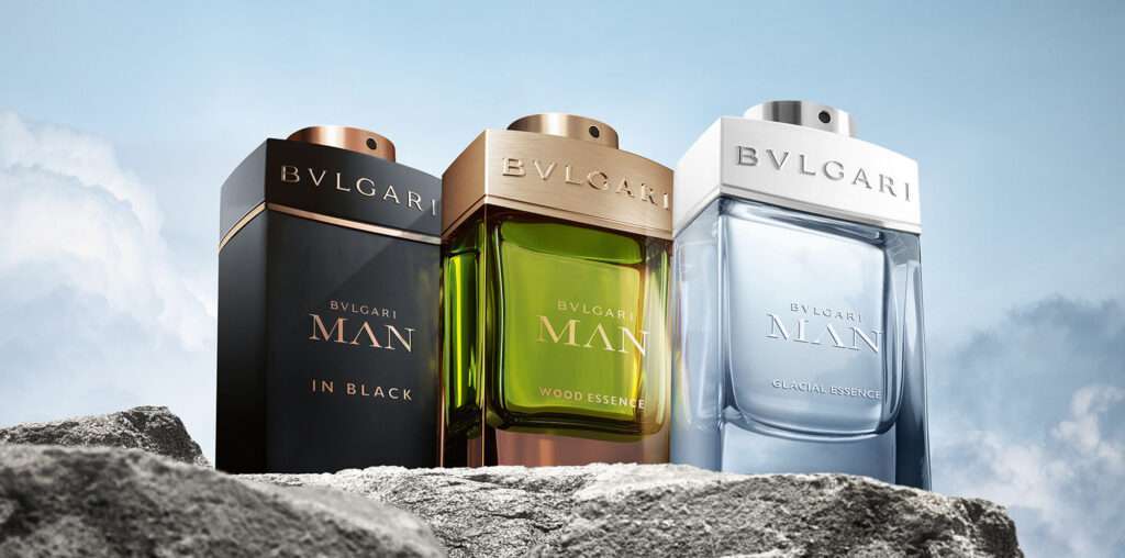 Retouche photo avec trois flacons de parfum Bvlgari